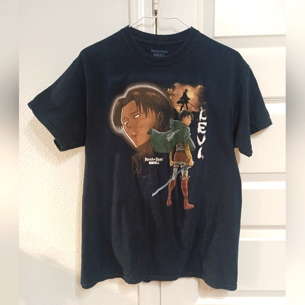 Attack on Titan: Levi T-shirt (Adult)